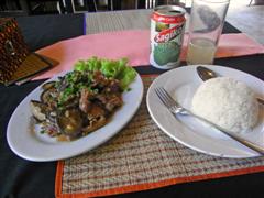 Stir-fried beef and mashroom